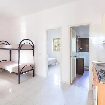 Sfinal מלון דירות 3*