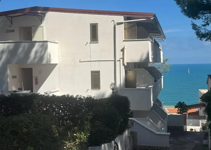 Sfinal מלון דירות 3*